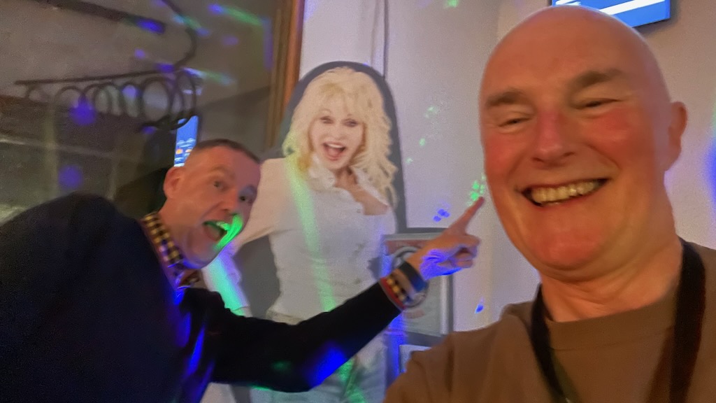 Disco Down with Wayne & Pete – Get Out Your Mirror Balls, Start Up Your Disco Lights… Part 1