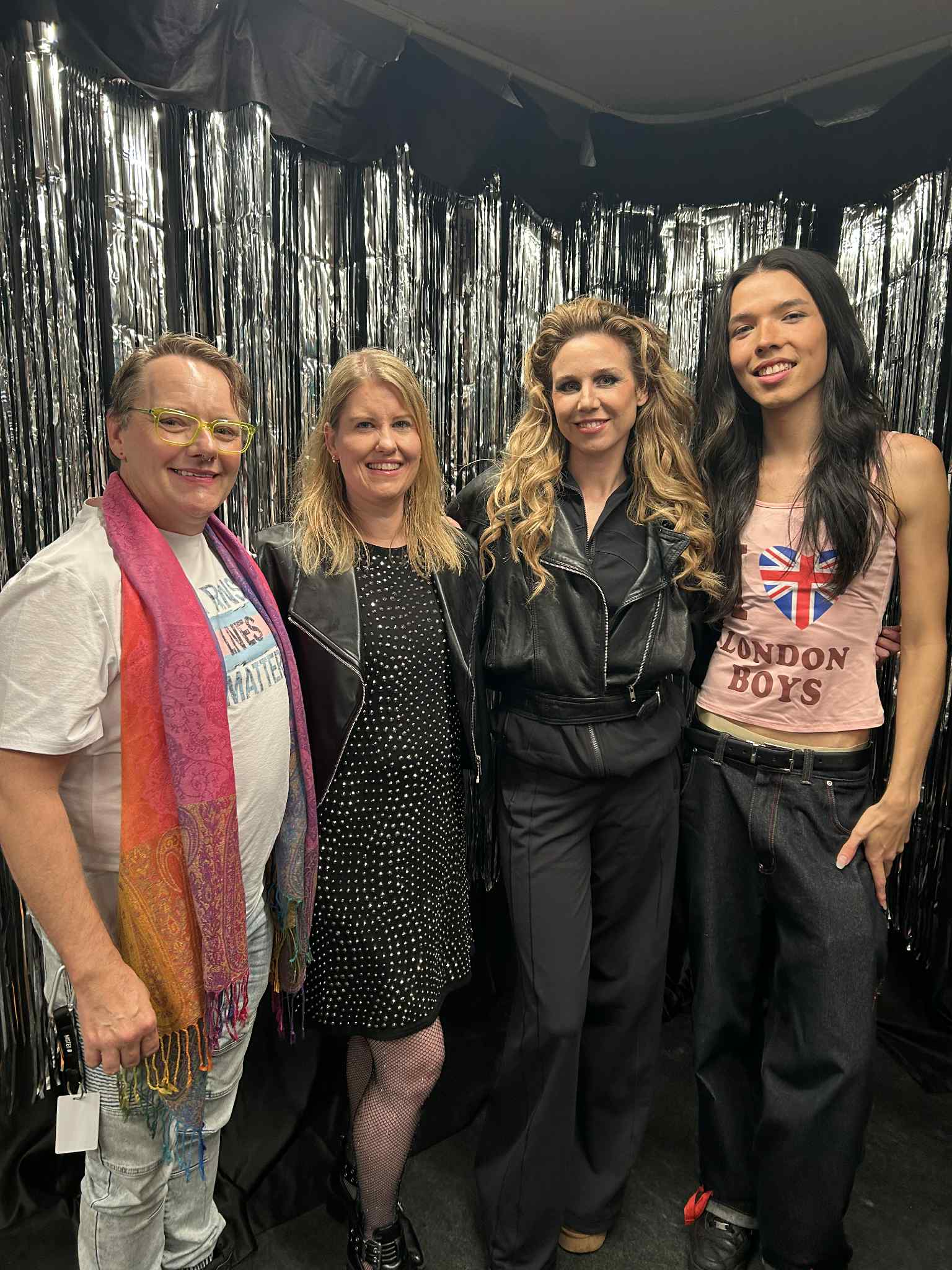 Hot Bread – Episode 18a:  Interview with Bex and Robert Baxter  8 October  2025