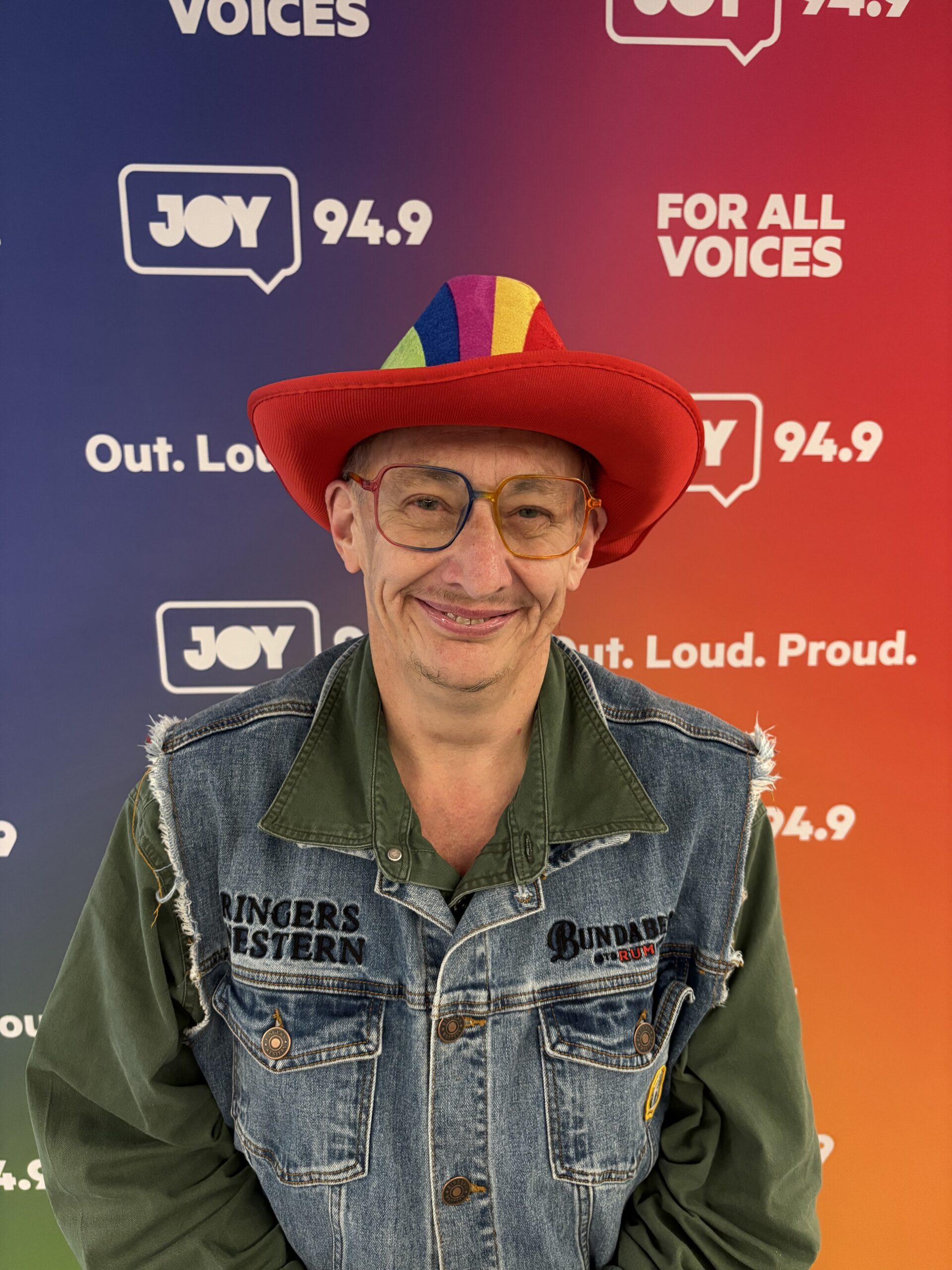 Hot Bread – Episode 21:  Goin’ Country edition  29 November  2025