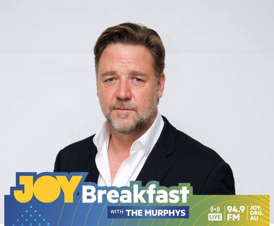 Russell Crowe shares some awesome moments with The Murphys!