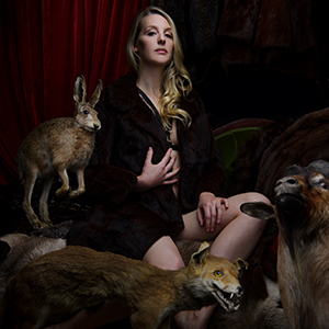 Kirsten von Bibra & Darcy Kent – Venus in Furs